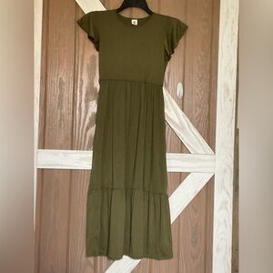 Olive Green Child’s Maxi Dress. Size 12-13Y. NWOT